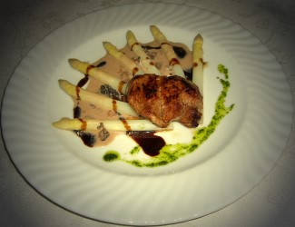 KALBSFILET MORCHELRAHMSAUCE (1)